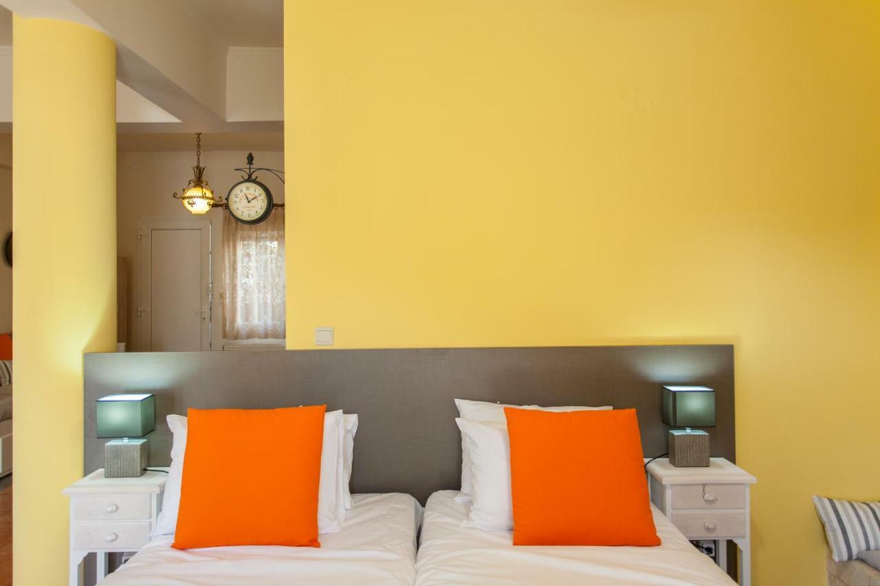 Evelia Apartment Galatas  Exterior photo